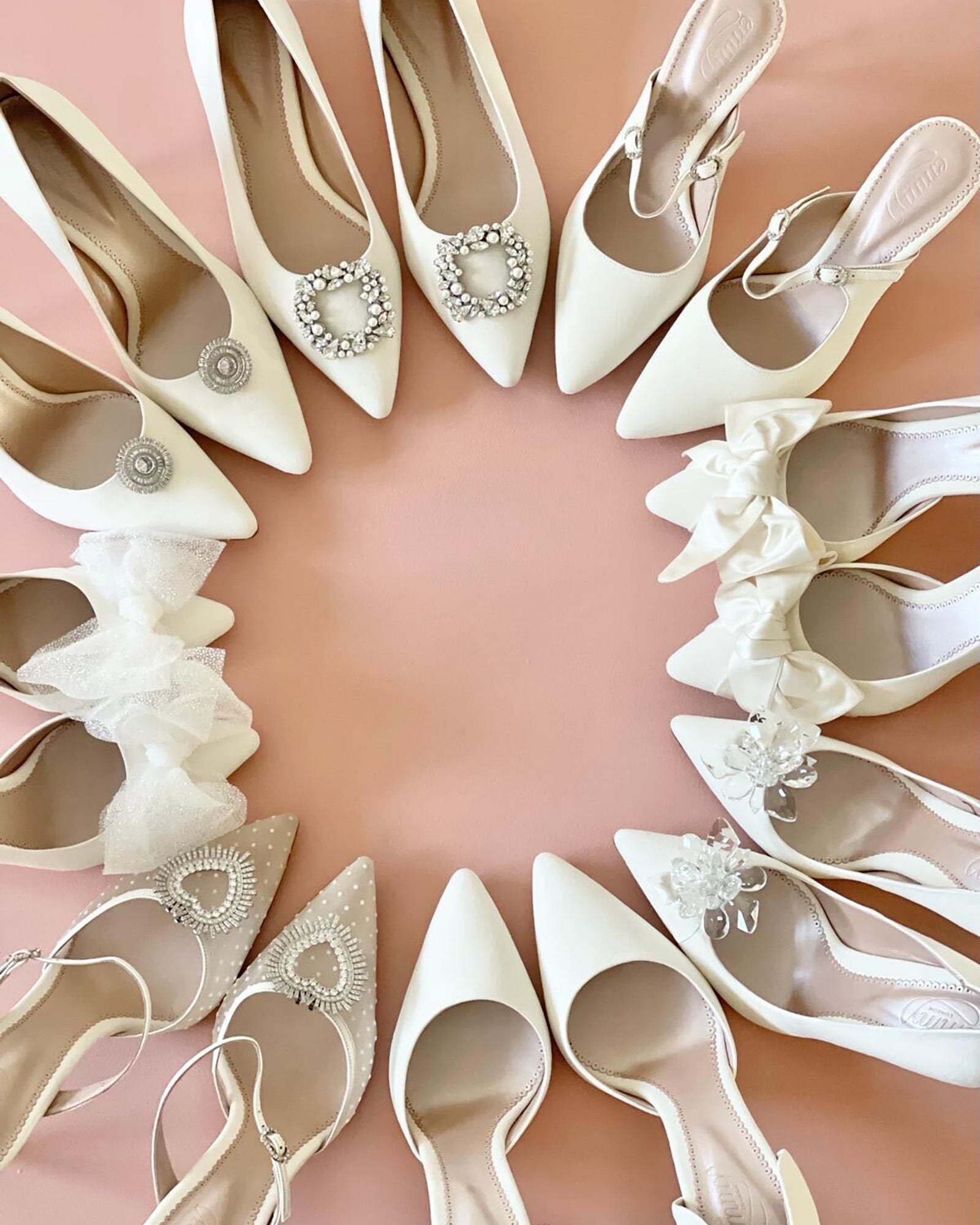 Bridal shoe clipssplit-banner image